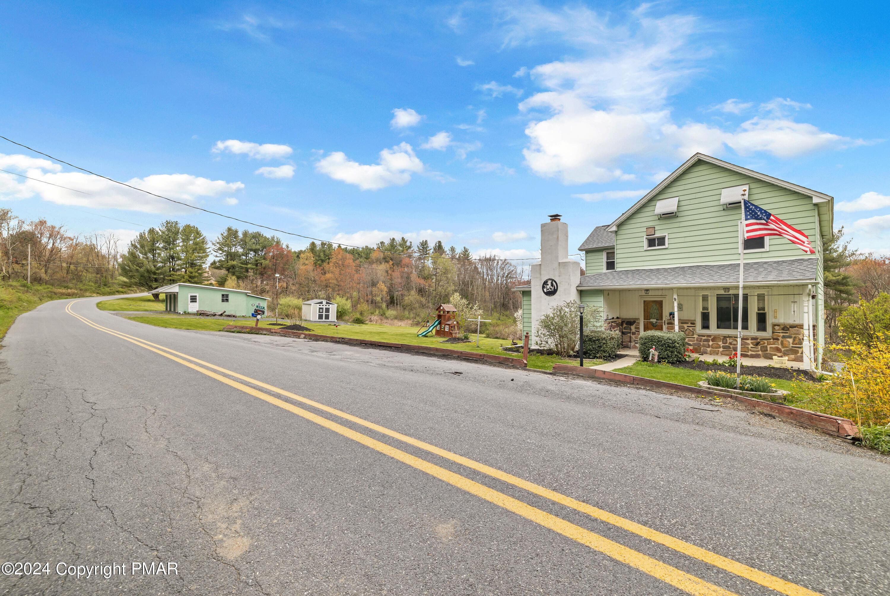 Floyd Dr, Kunkletown, PA 18058