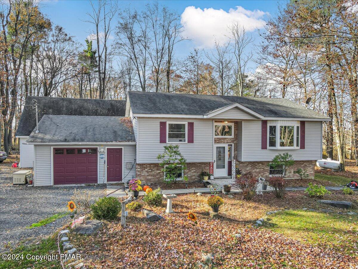 High Country Dr, Blakeslee, PA 18610