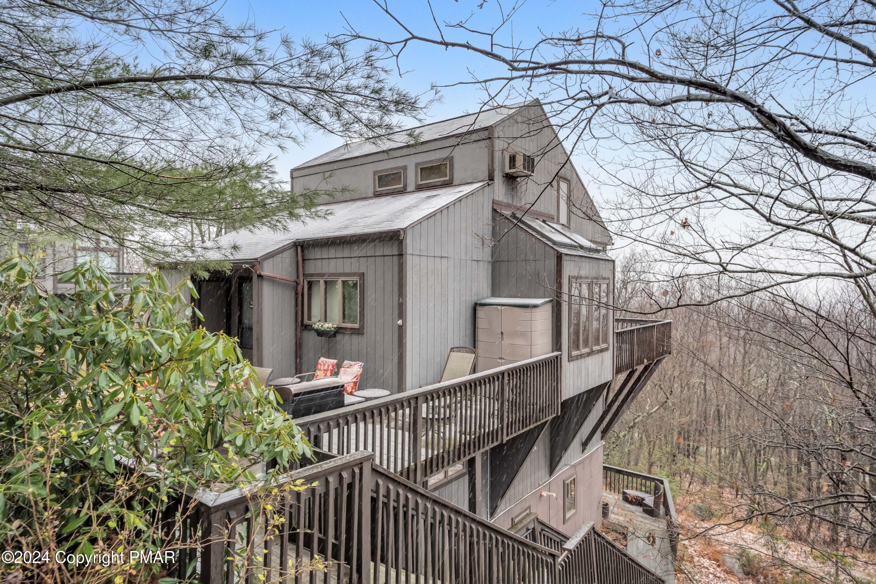 Overlook Way, Tannersville, PA 18372