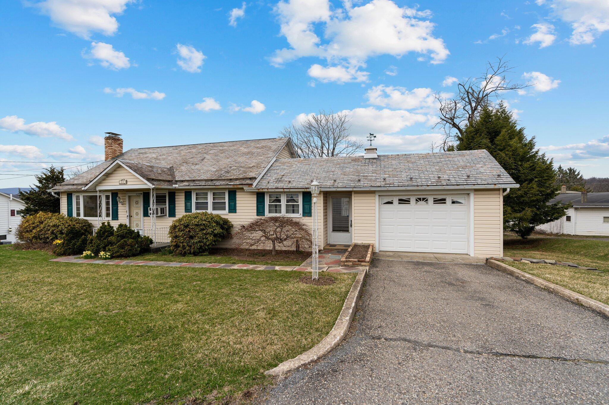 Richmond Rd, Bangor, PA 18013
