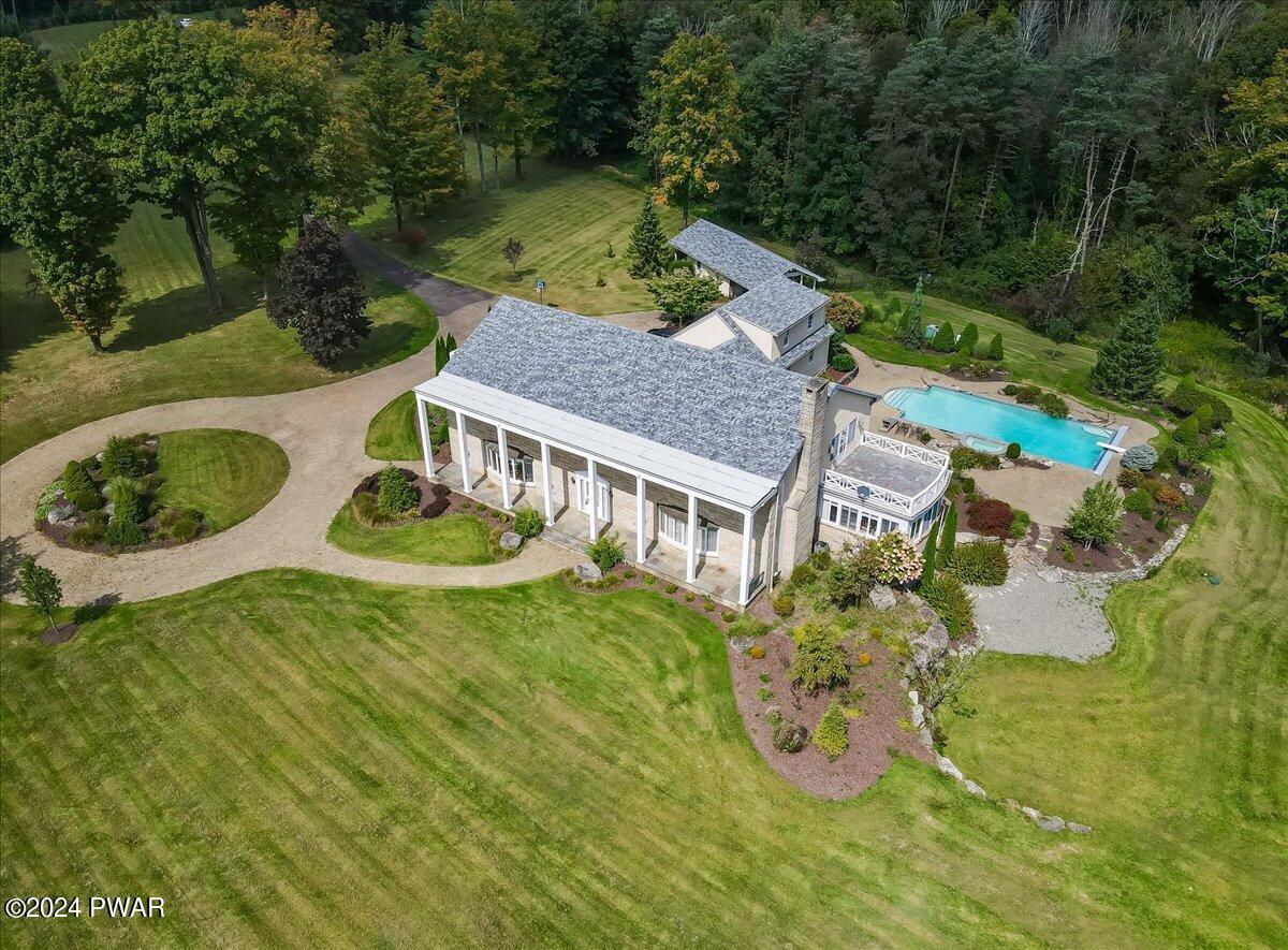 Hilltop Rd, Newfoundland, PA 18445