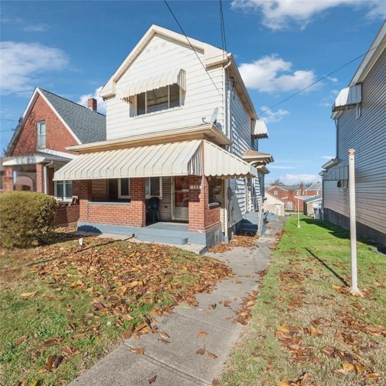 Dahlia St, Homestead, PA 15120