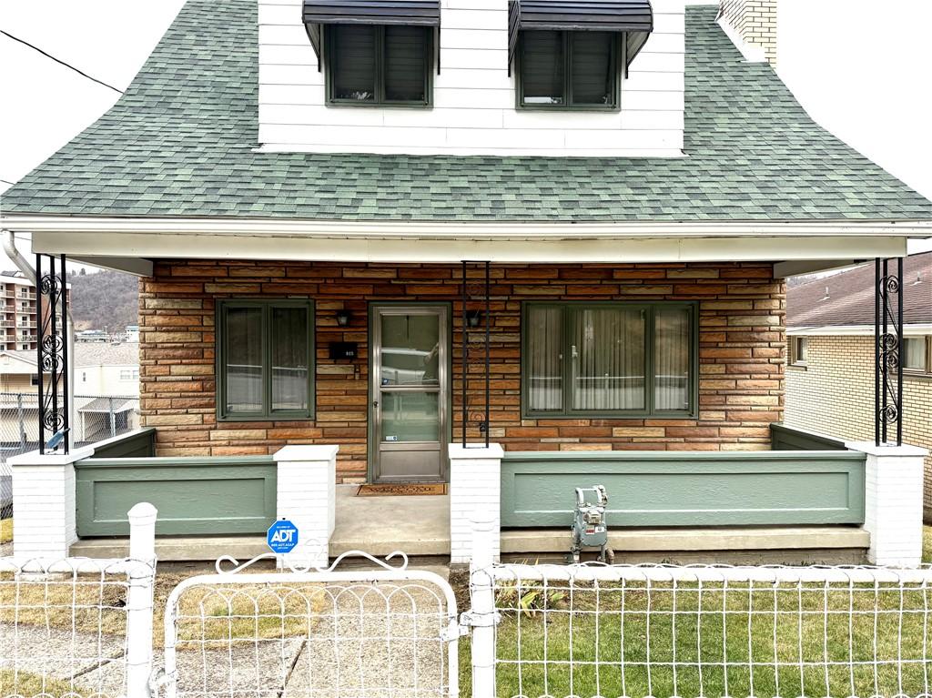 Washington Ave, Charleroi, PA 15022