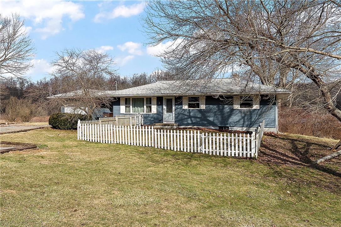 W Market St, Mercer, PA 16137
