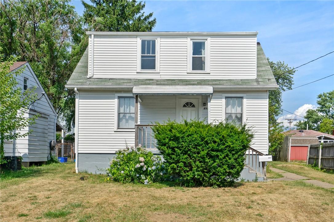 Monroe Ave, West Mifflin, PA 15122