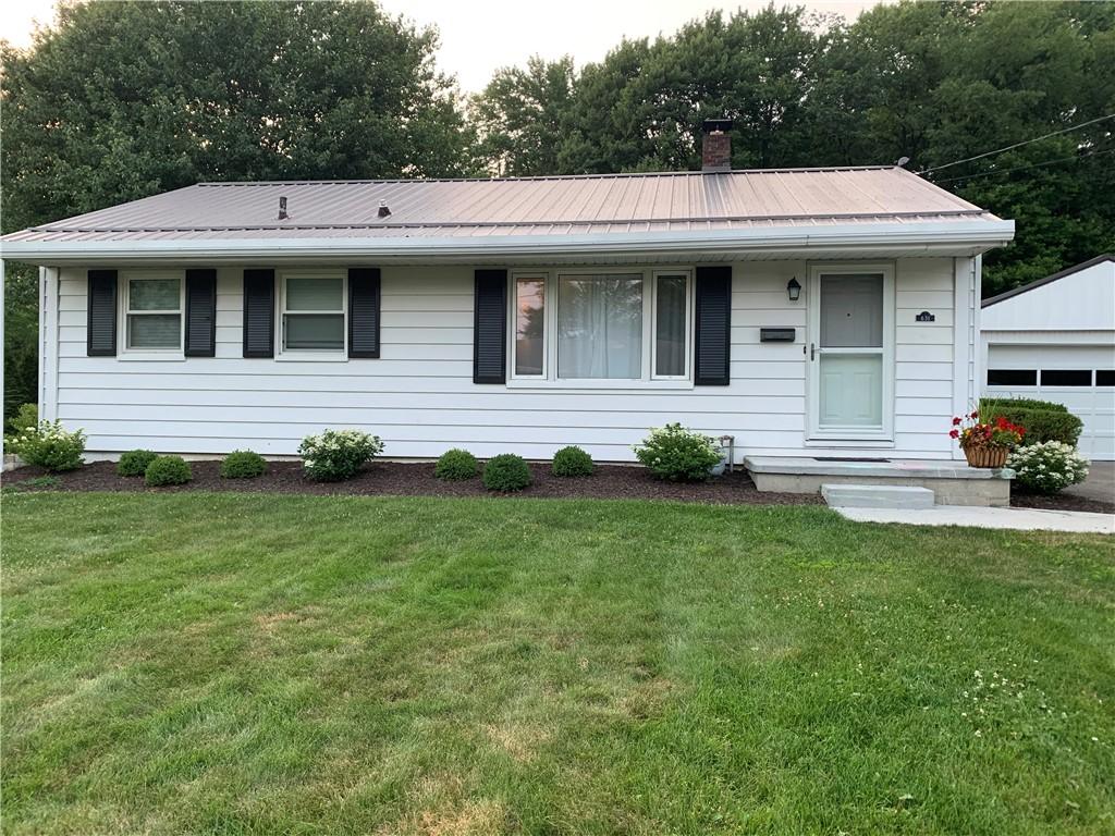 Miller Ave, Grove City, PA 16127