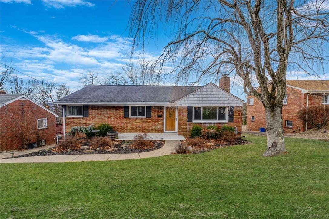 Woodland Rd, Canonsburg, PA 15317