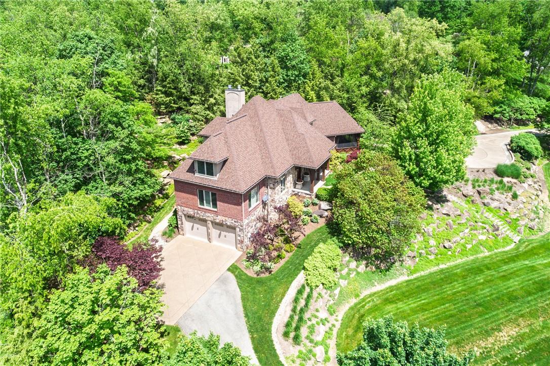 Virginia Ln, Canonsburg, PA 15317