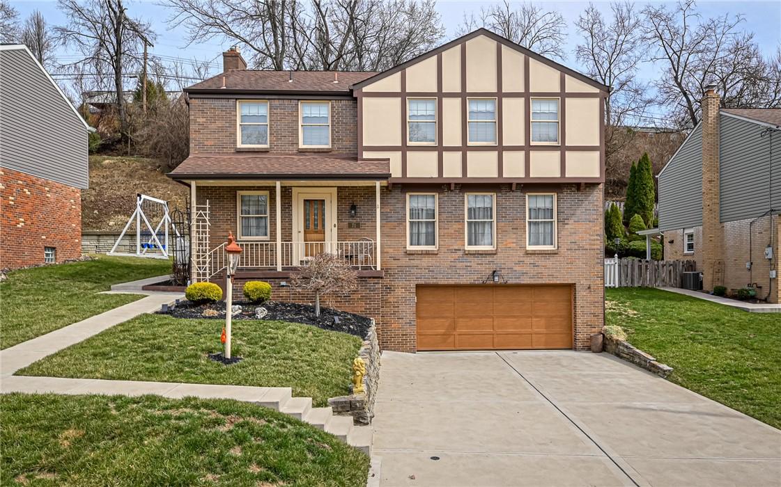 Stancey Rd, Pittsburgh, PA 15220