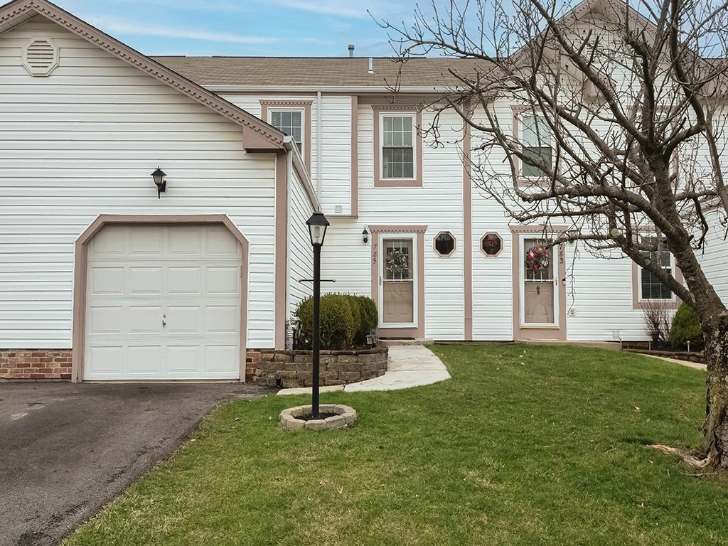 Sunset Cir, Cranberry Township, PA 16066