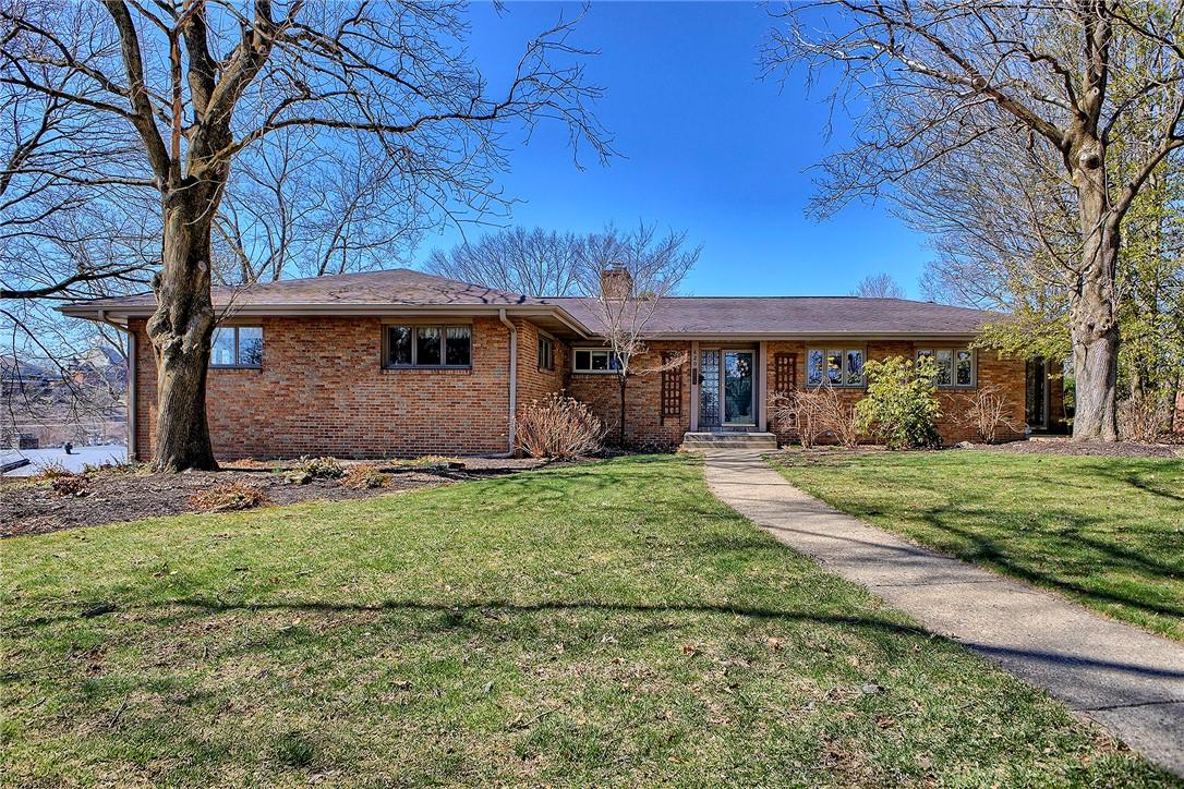 Oakhill Ln, Greensburg, PA 15601