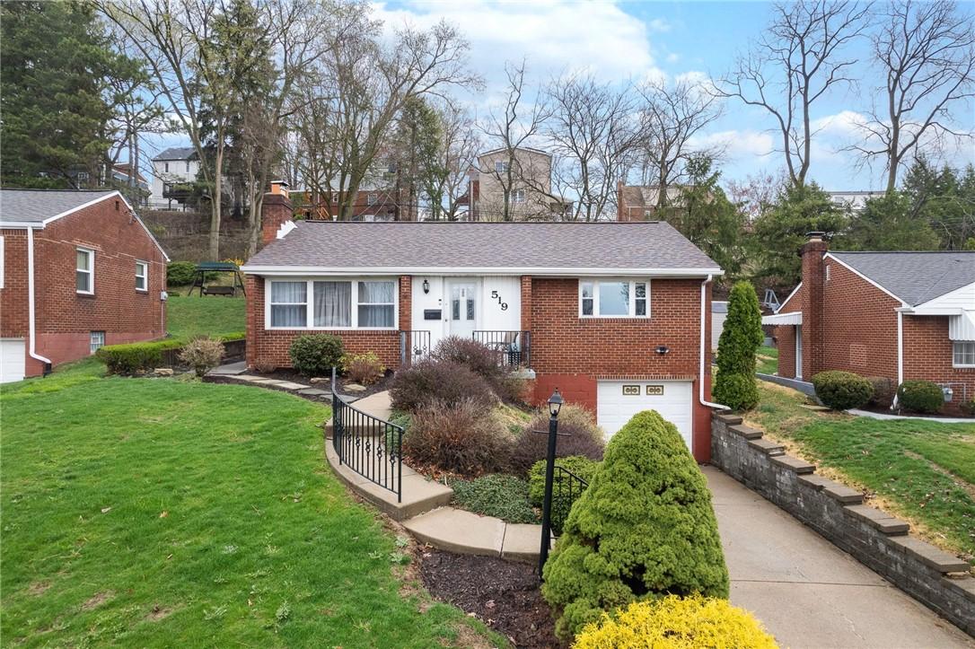 Somerville Dr, Pittsburgh, PA 15243