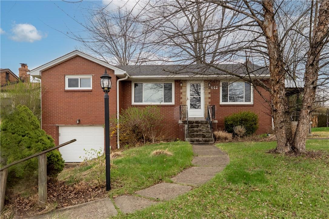 Salvini Dr, Pittsburgh, PA 15243