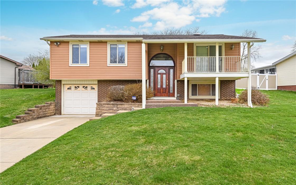 Porter St, Conway, PA 15027