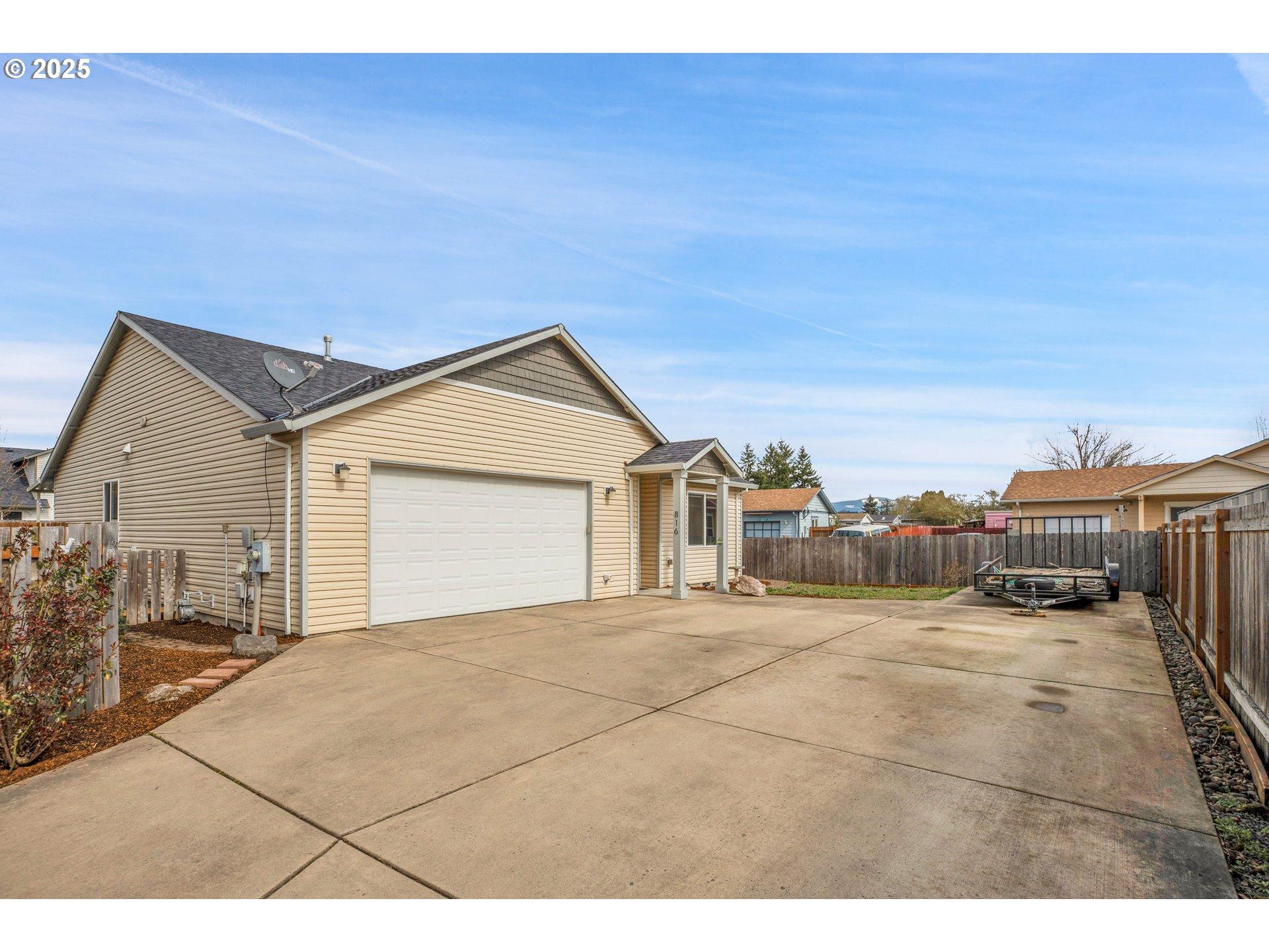 Alyssa Ct, Molalla, OR 97038