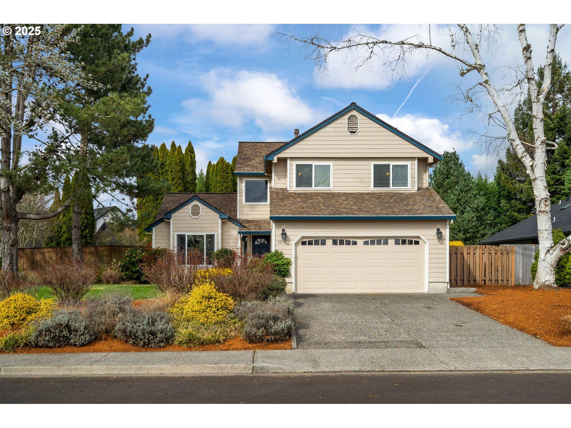 Ne Windrow St, Hillsboro, OR 97124