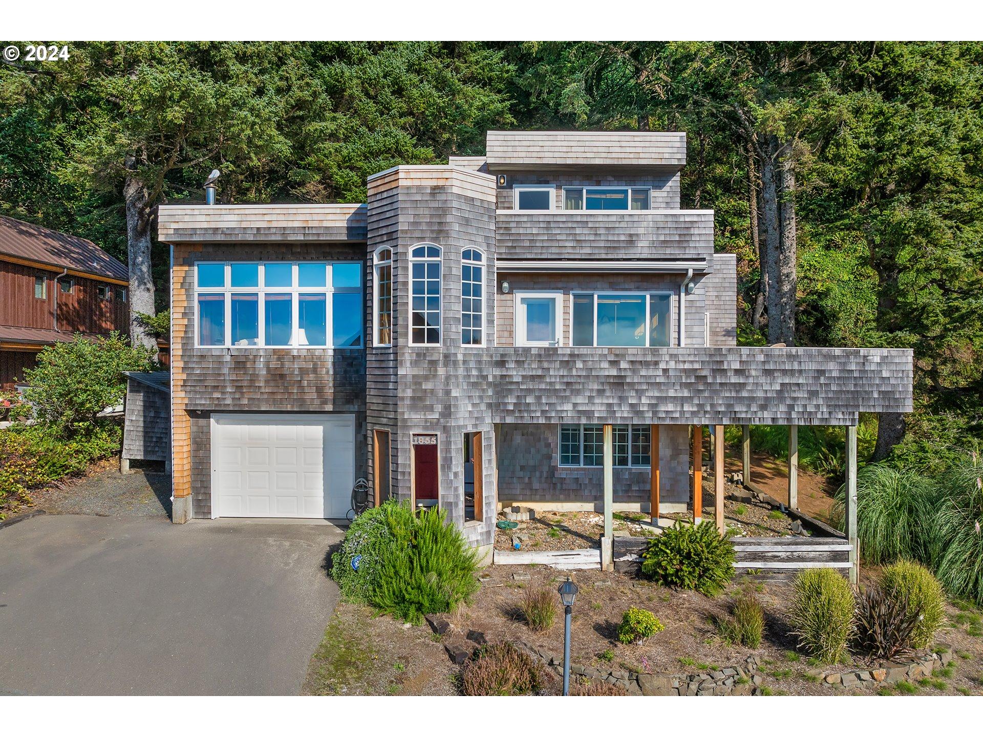 Haystack Ln, Cannon Beach, OR 97110