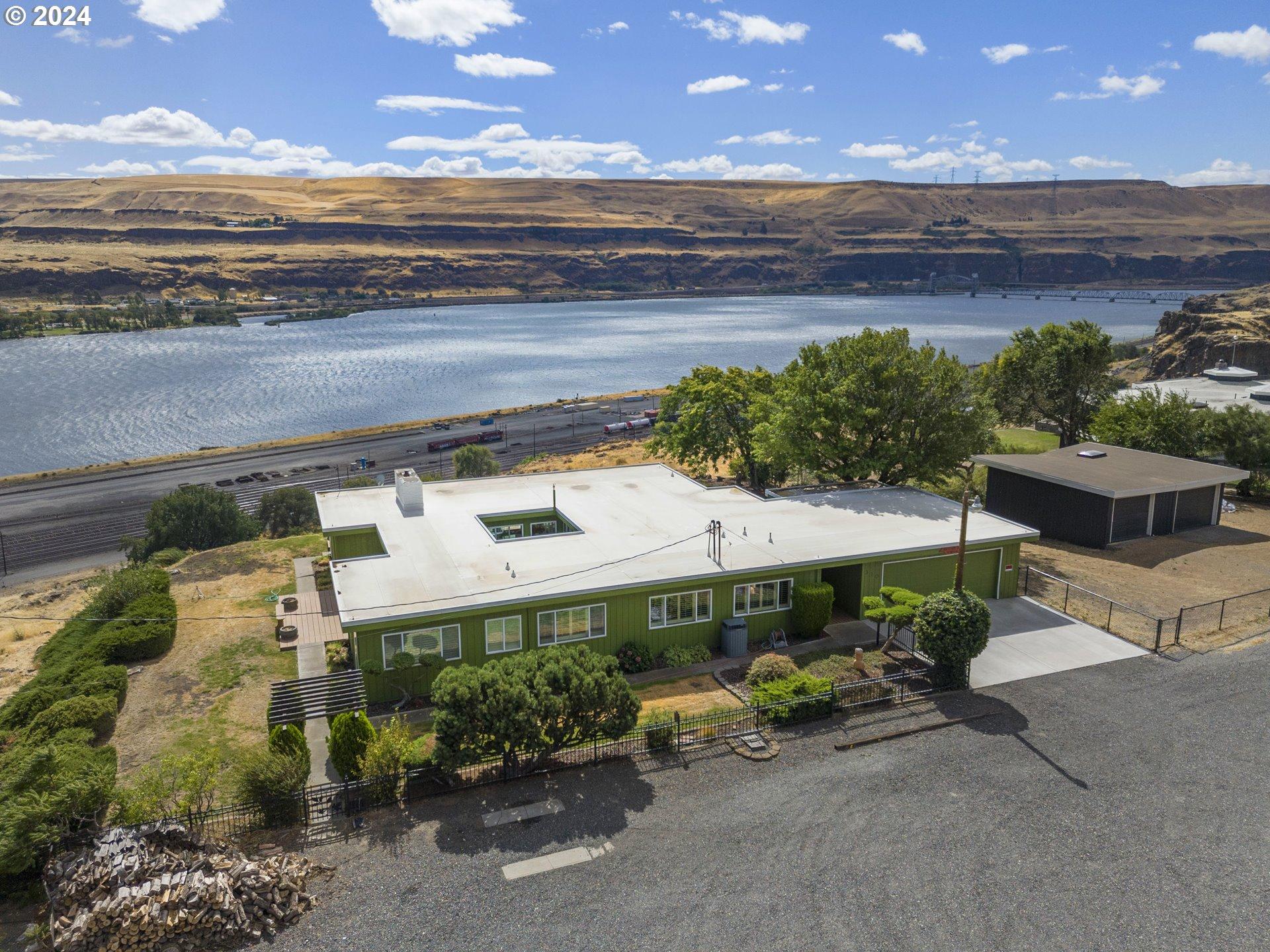Ravens Roost St, Wishram, WA 98673
