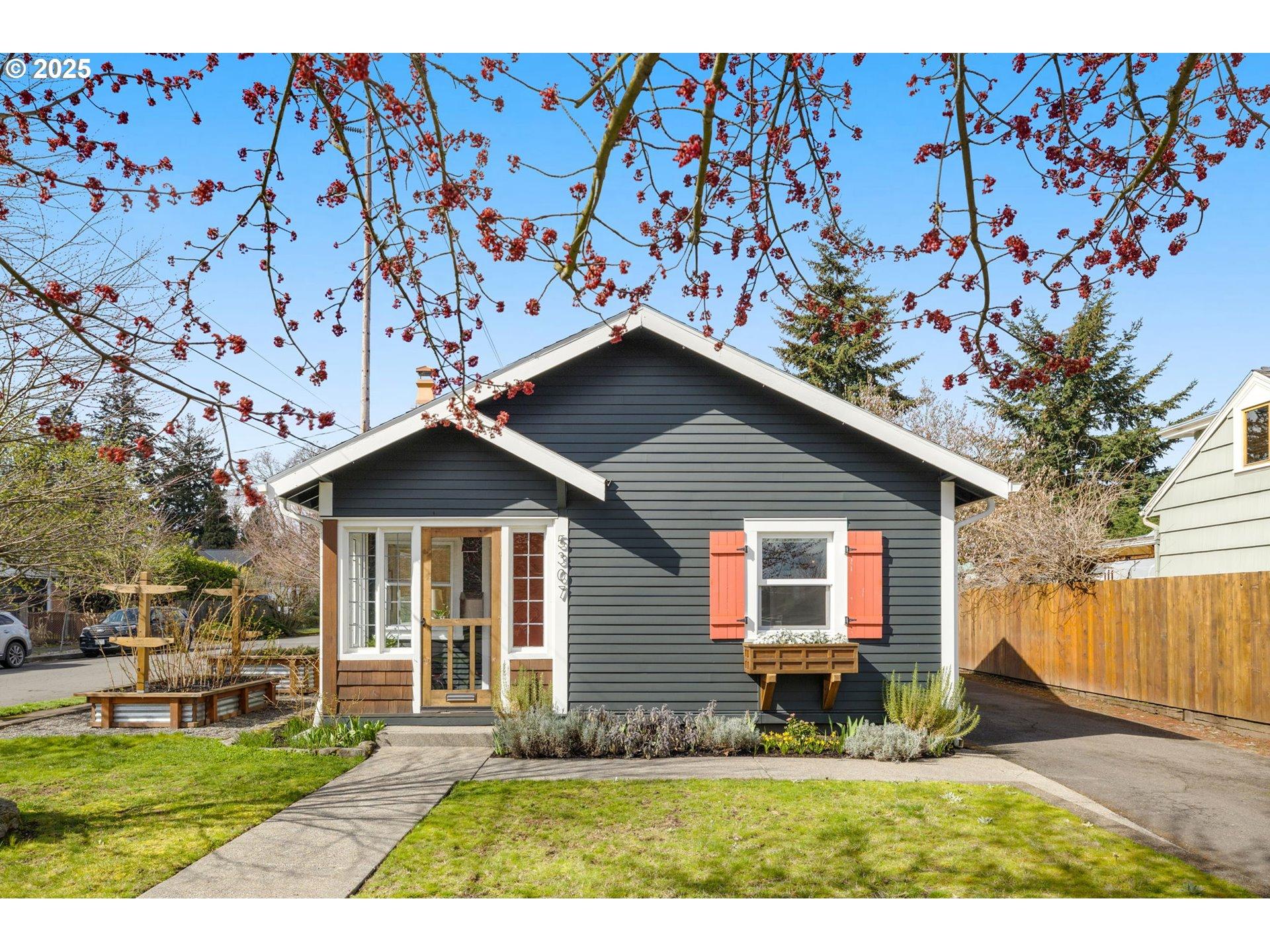 Ne 38th Ave, Portland, OR 97211