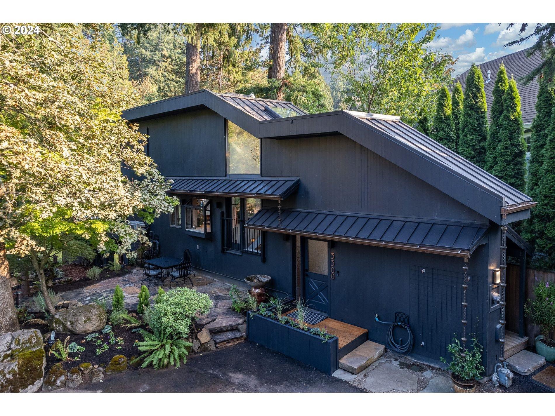 Southshore Blvd, Lake Oswego, OR 97034