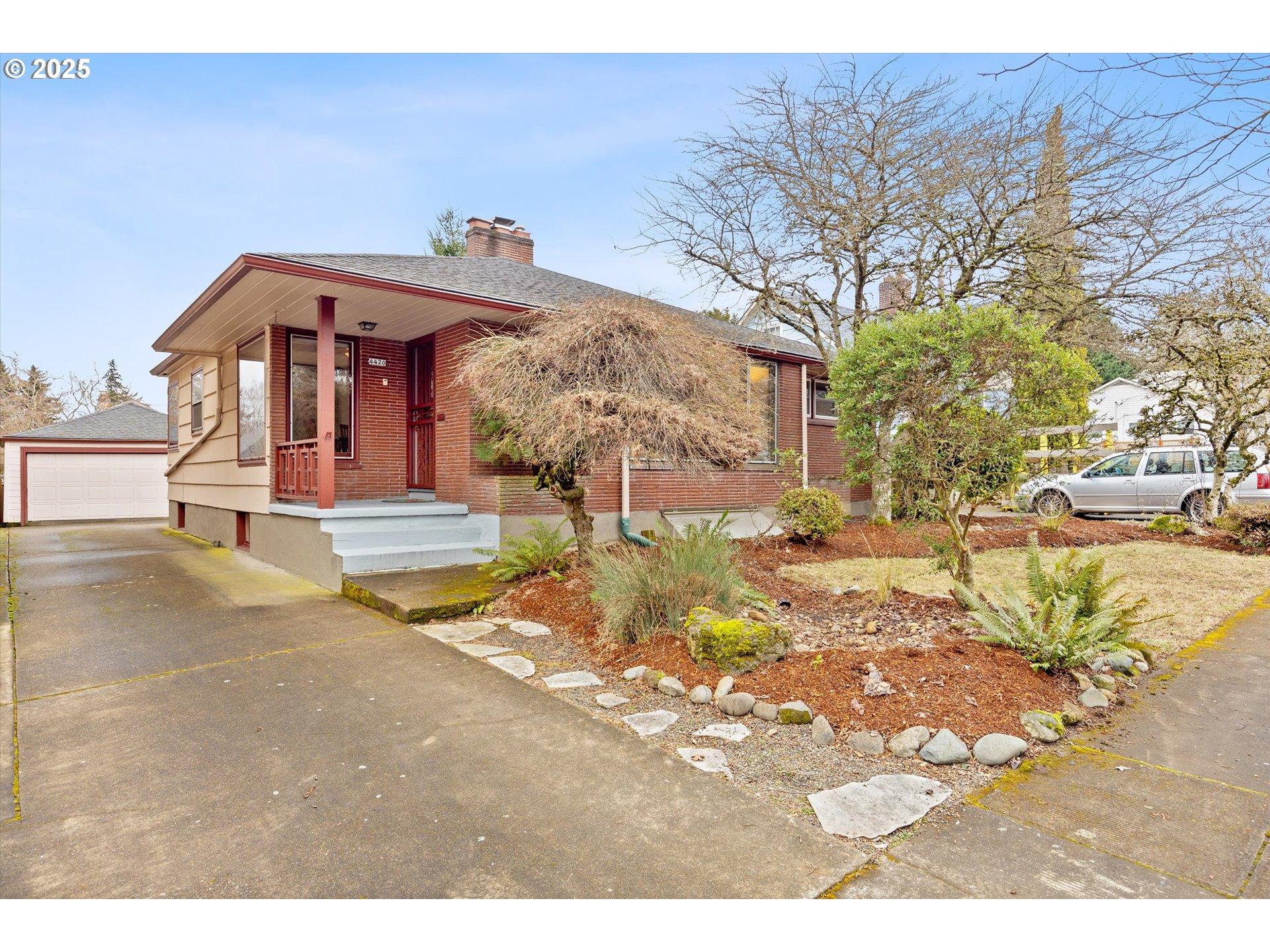 Ne 77th Ave, Portland, OR 97218