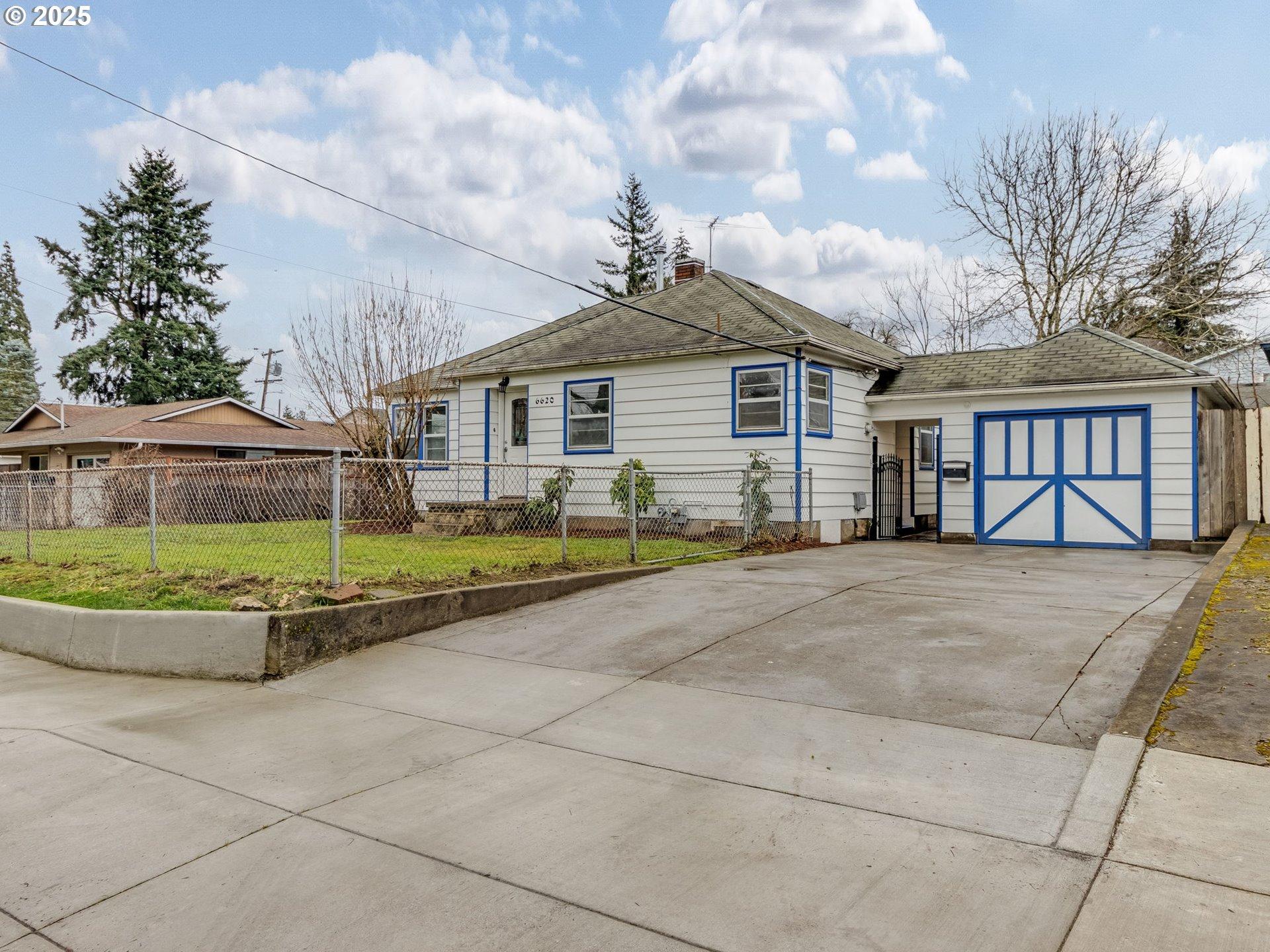 Se Flavel St, Portland, OR 97206