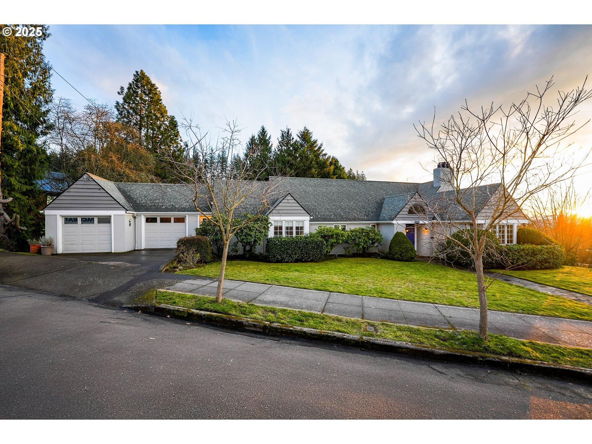 Se Scott Dr, Portland, OR 97215