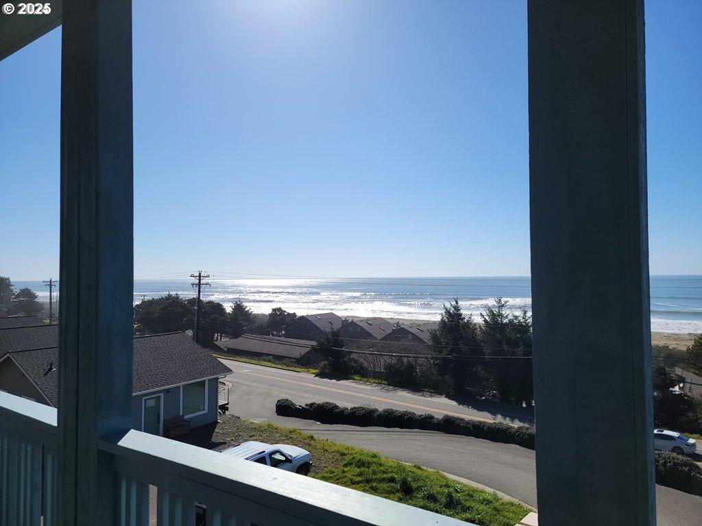 Kerber Dr, Gold Beach, OR 97444