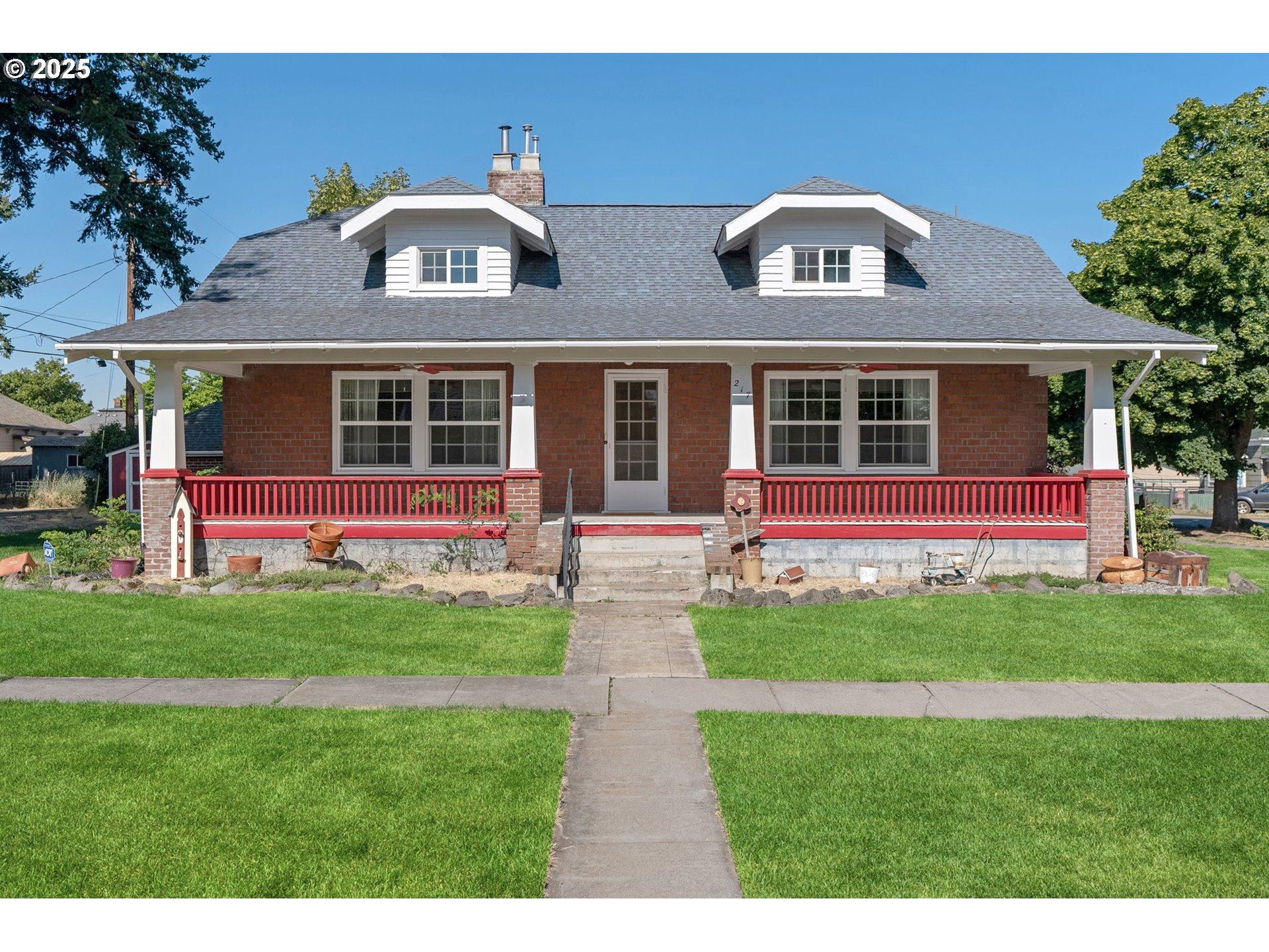 N Grant St, Goldendale, WA 98620