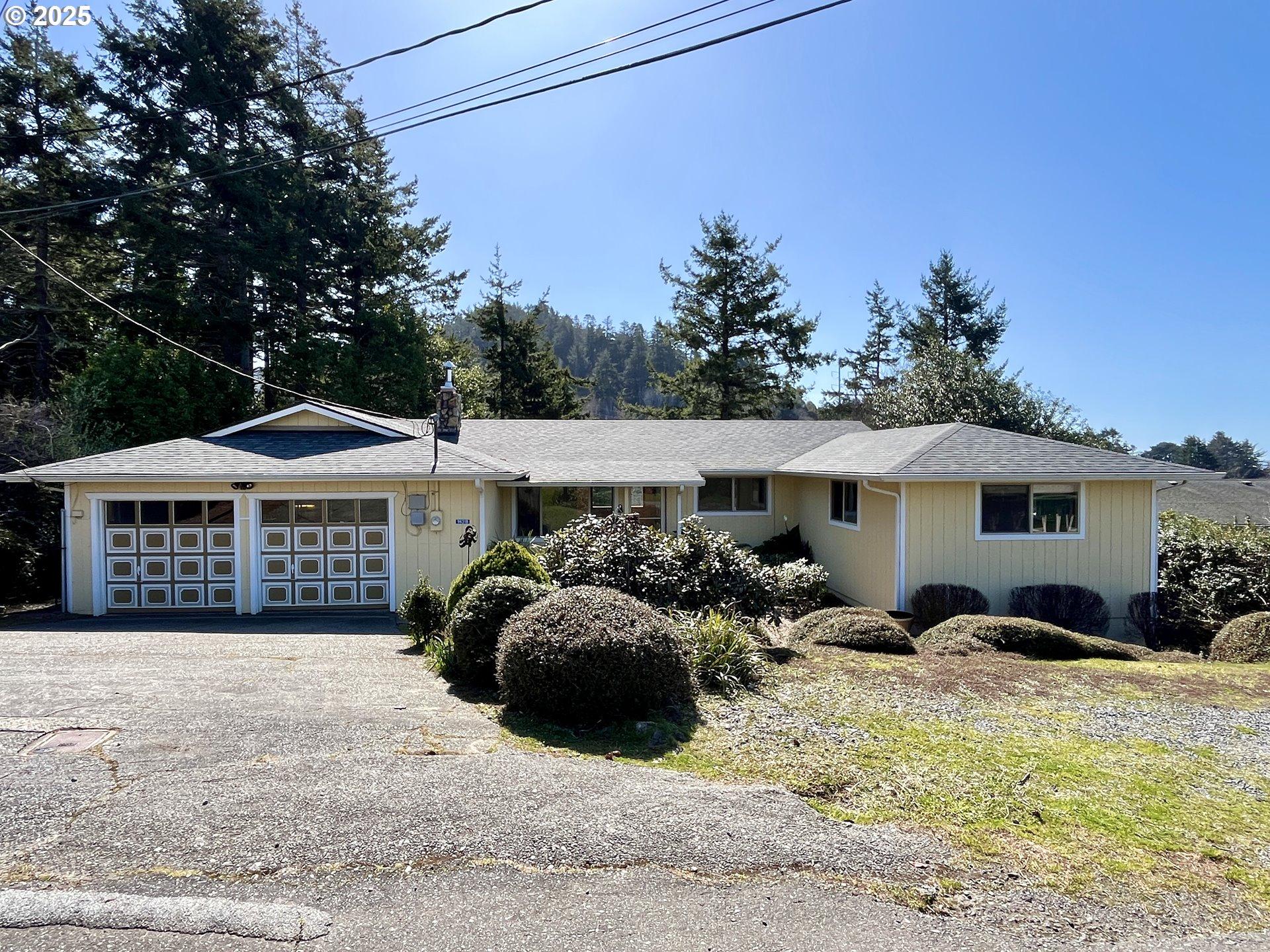 Coldiron Hill Rd, Gold Beach, OR 97444