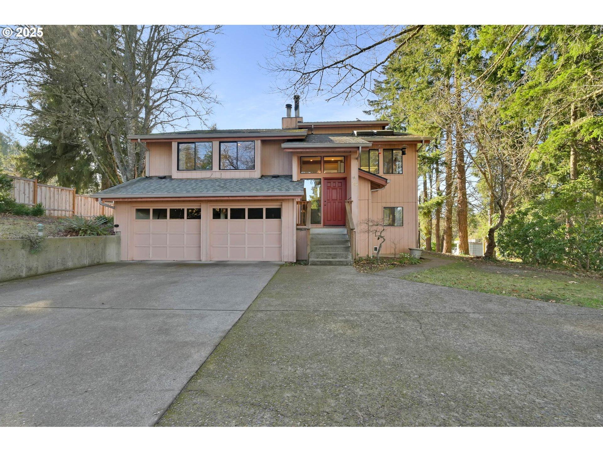 W 36th Ave, Eugene, OR 97405