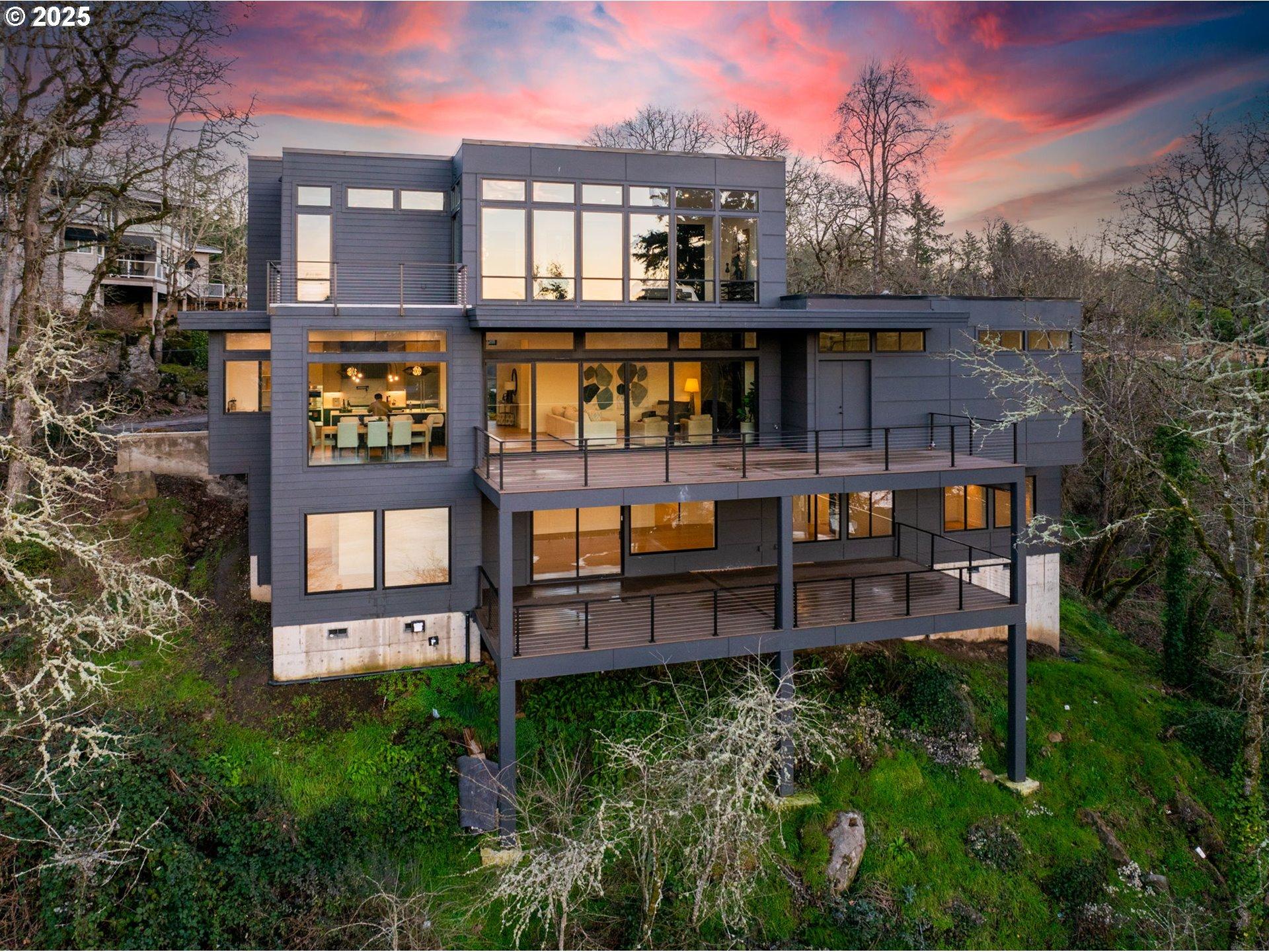Se Rimrock Ln, Portland, OR 97267