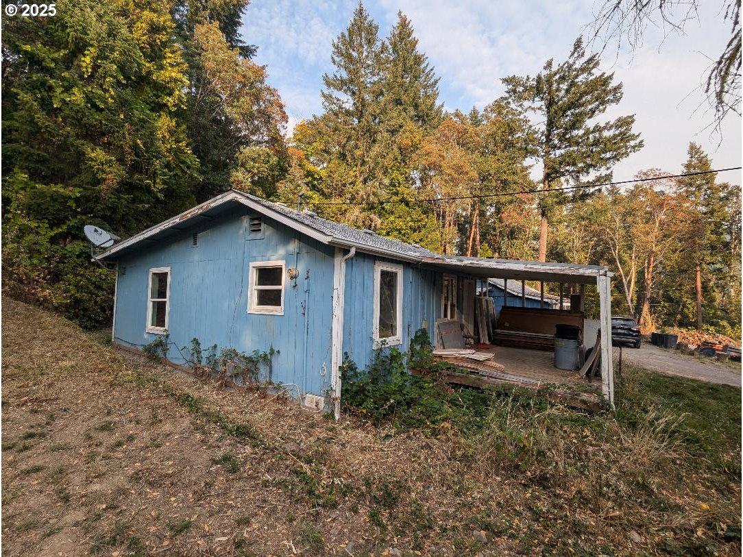 Roberts Rd, Oakridge, OR 97463