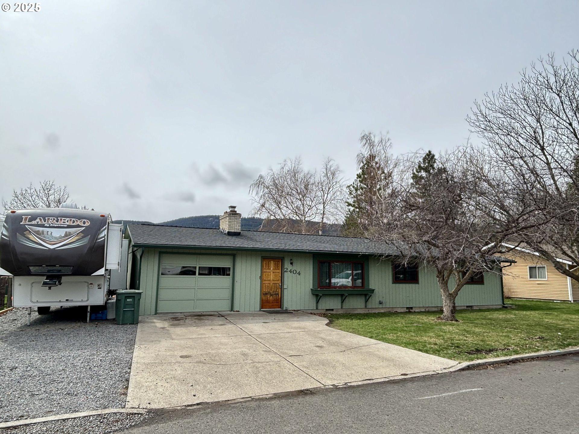 Century Loop, La Grande, OR 97850