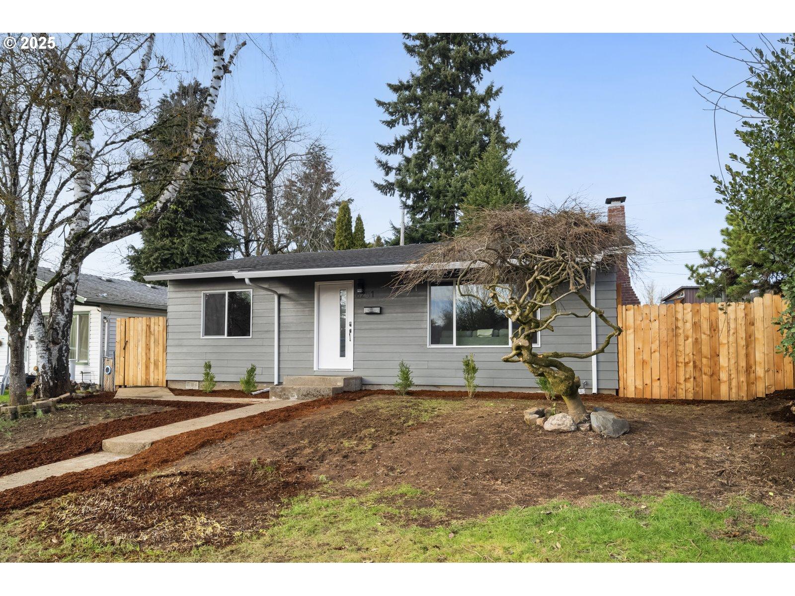 N Astor St, Portland, OR 97203