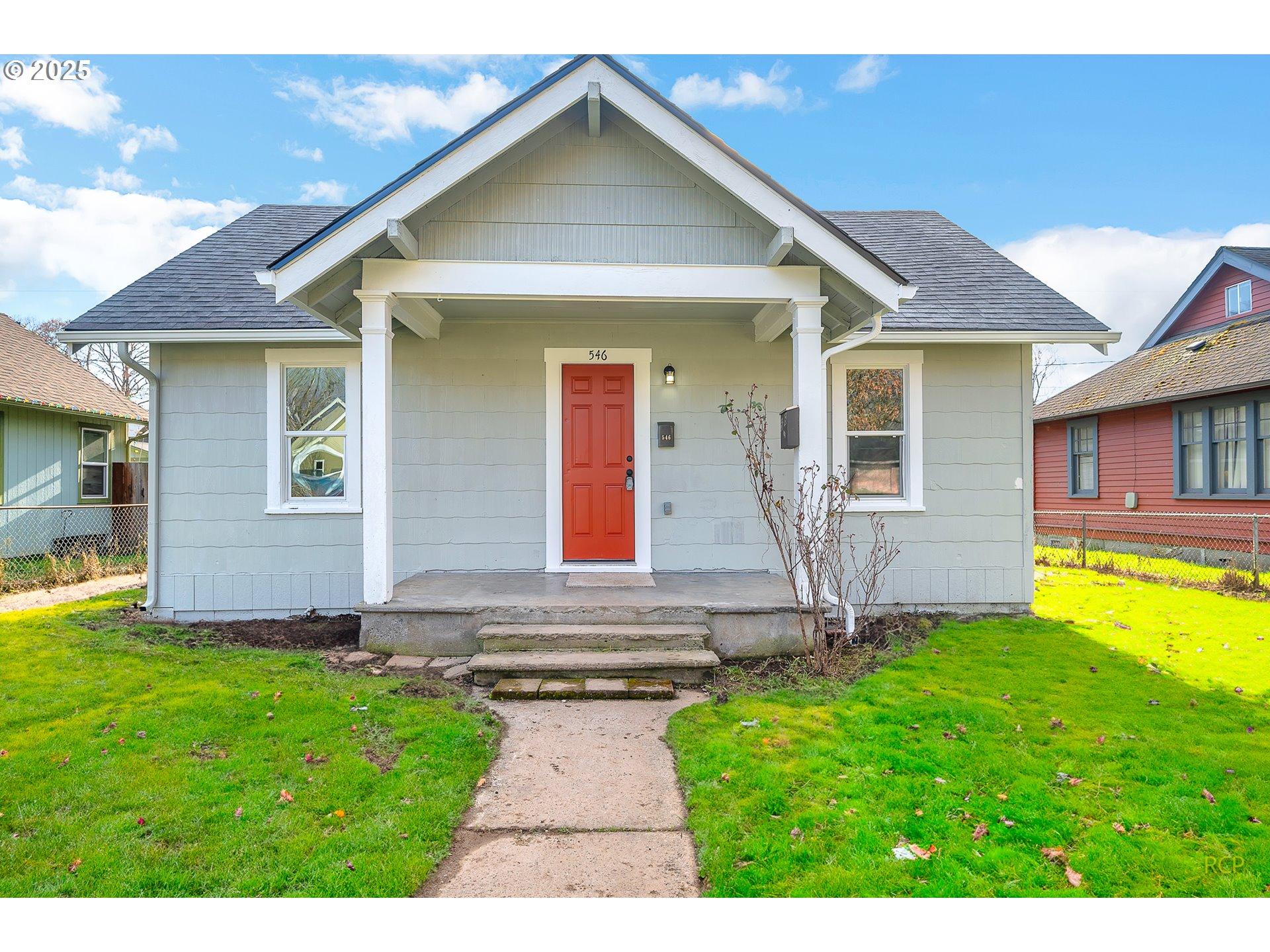 17th Ave, Longview, WA 98632