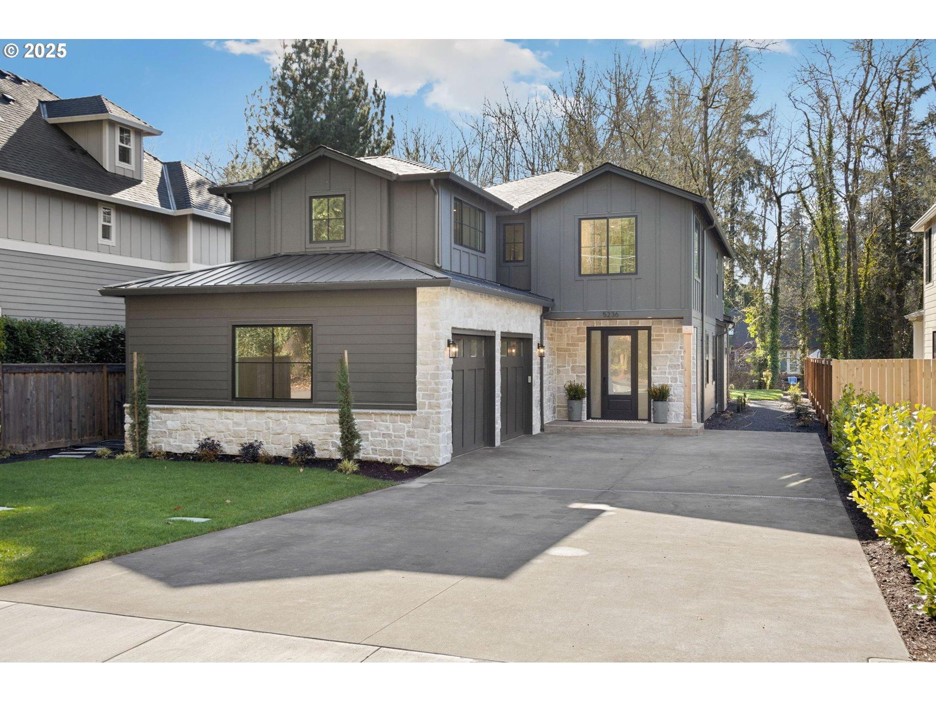 Lower Dr, Lake Oswego, OR 97035