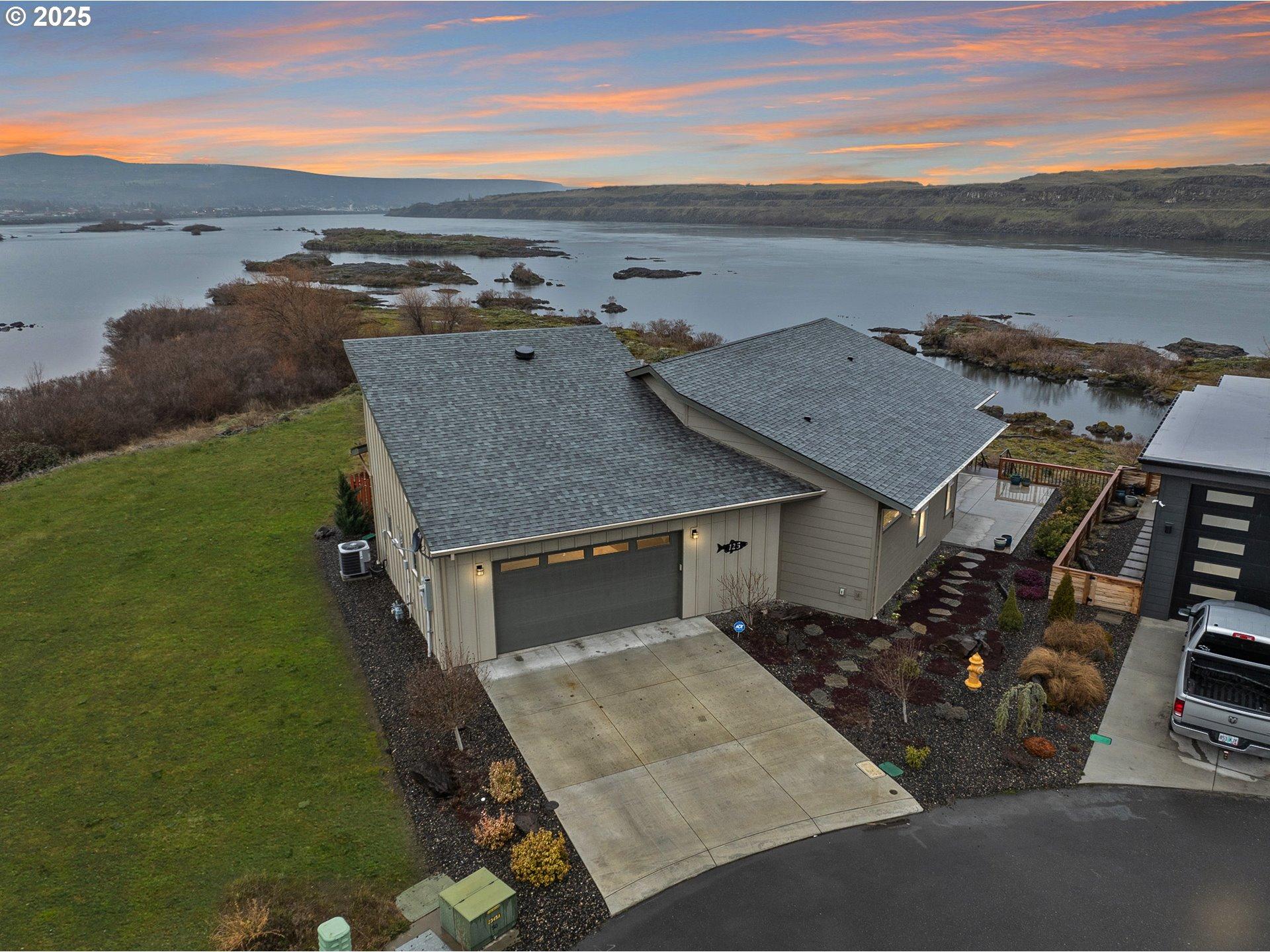 Southshore Ln, The Dalles, OR 97058