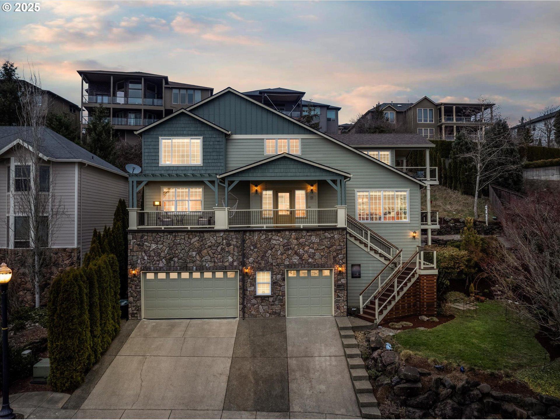 W Z St, Washougal, WA 98671