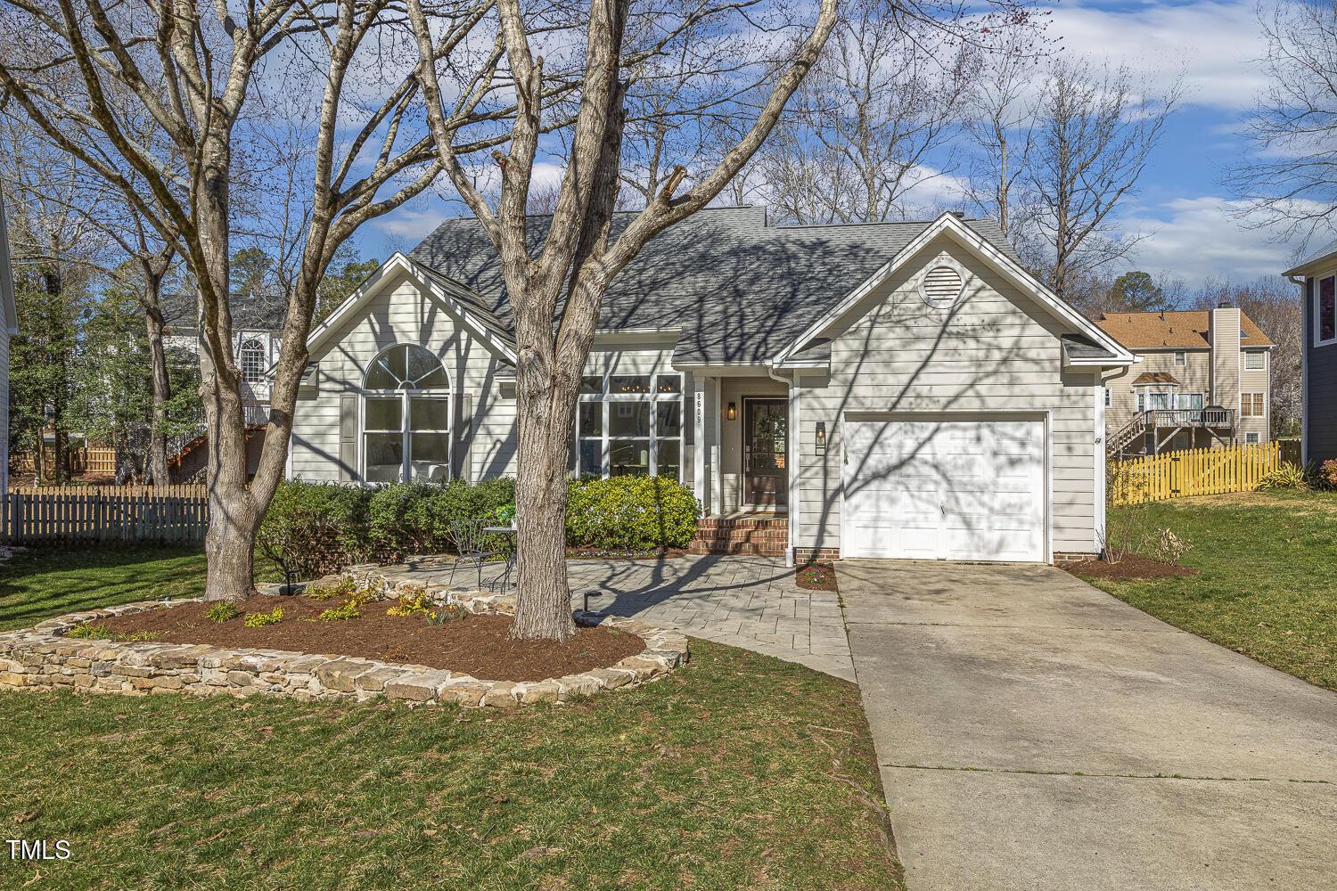 Vanburgh Ct, Raleigh, NC 27615