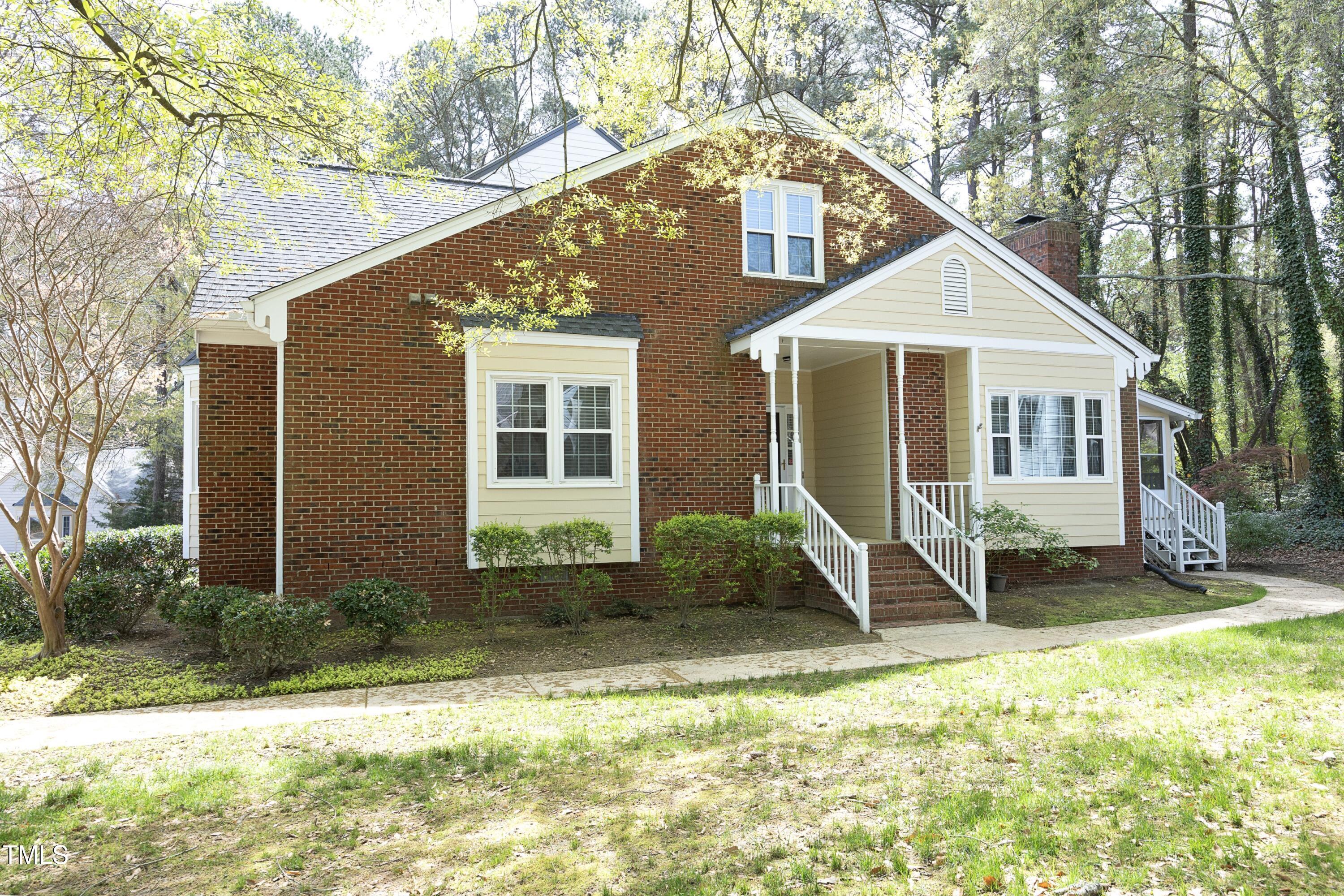Wycombe Ln, Raleigh, NC 27615