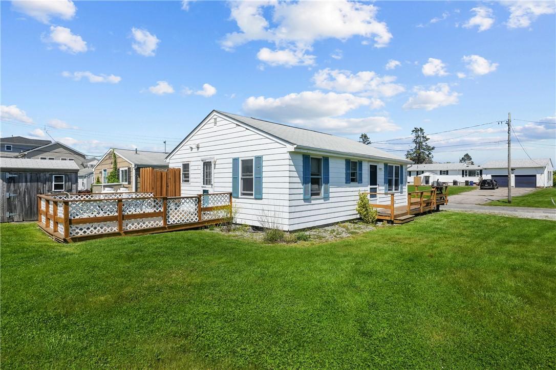 Green Meadow Dr, Narragansett, RI 02882