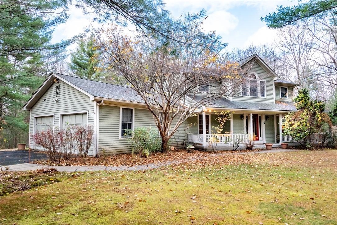 Hunter Ridge Dr, North Scituate, RI 02857