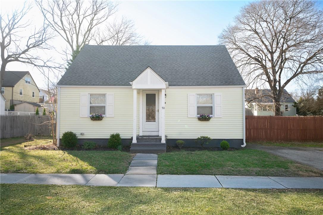 Aetna St, Cranston, RI 02910