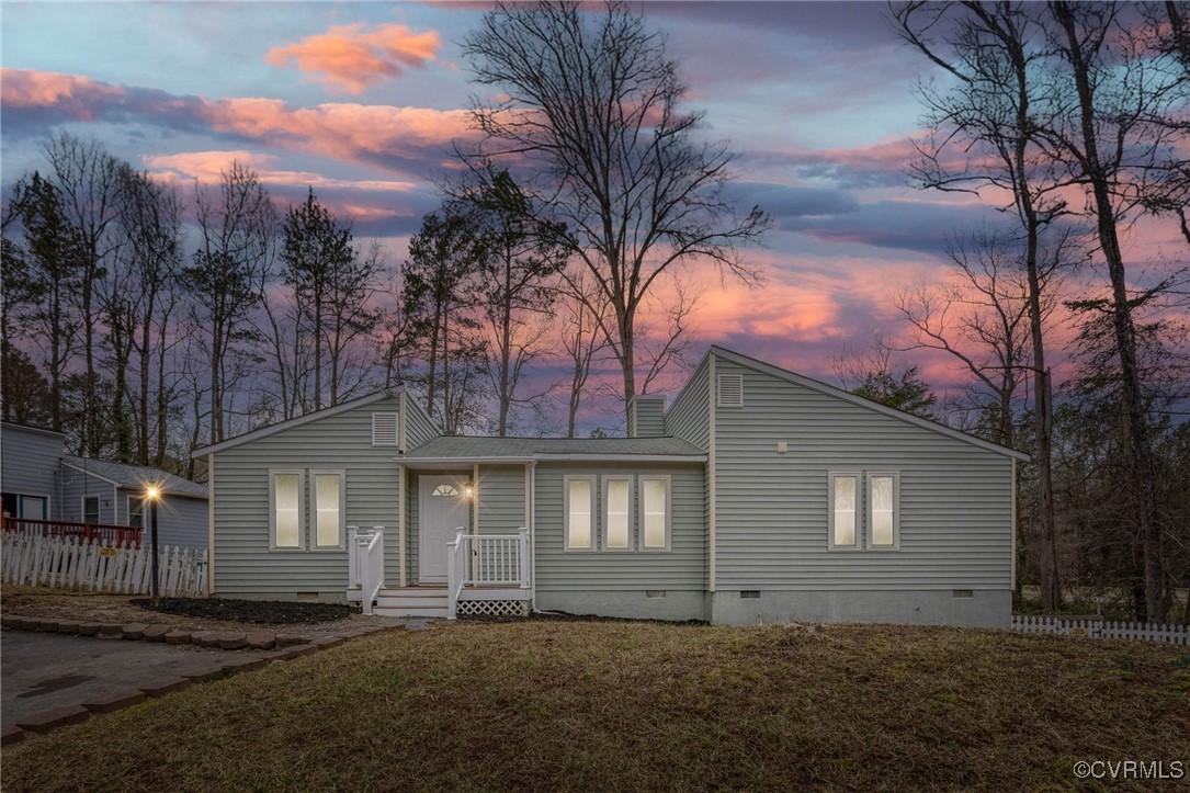 Arch Hill Dr, North Chesterfield, VA 23236