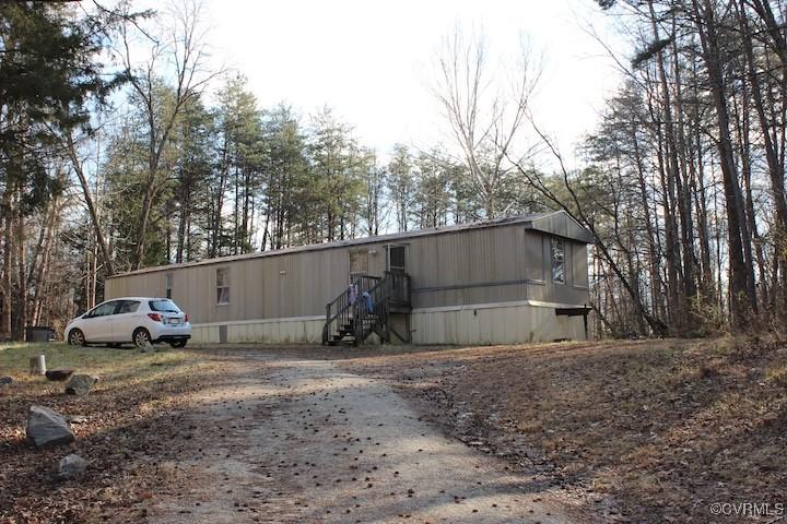 Hewitt Ln, Goochland, VA 23063