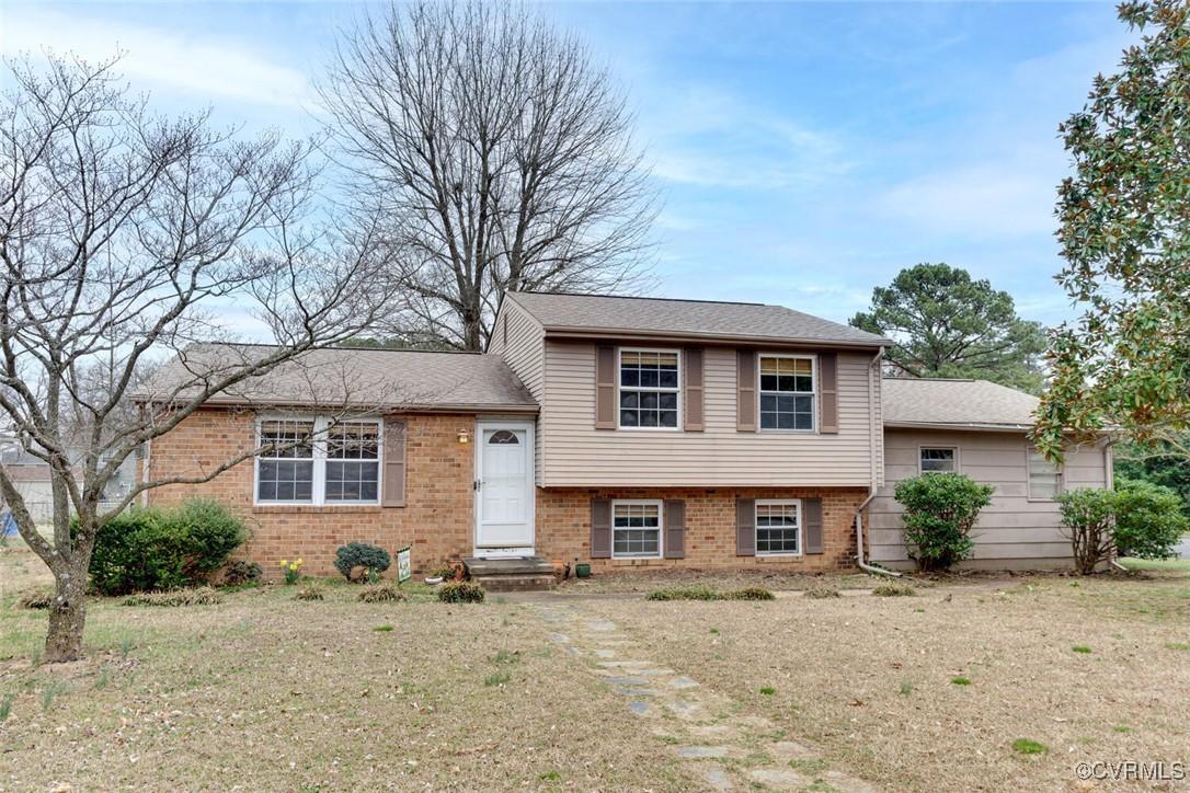Brookshire Dr, North Chesterfield, VA 23234