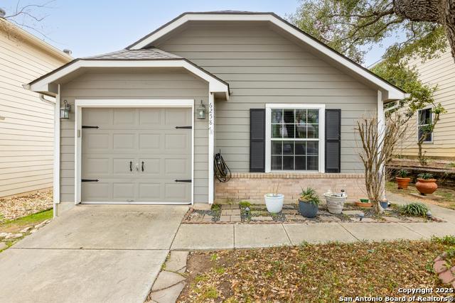 Cypress Cir, San Antonio, TX 78240