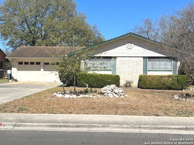 Marilyn Dr, Schertz, TX 78154