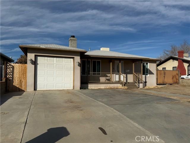 Fern Ave, Lancaster, CA 93534